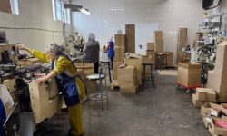 МВД РФ выявило нелегальных мигрантов в кондитерском цехе Солнечногорска mvd rf vyyavilo nelegalnyh migrantov v konditerskom czehe solnechnogorska-ul-rks-ru-174239370700-0