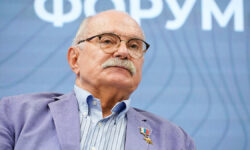 Никита Михалков и Михаил Швыдкой о будущем артистов в России XI Петербургский международный юри