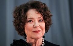 Прощание с Ларисой Голубкиной пройдет в Москве на Троекуровском кладбище Actress Larisa Golubkina celebrates 80th birthday at Russian Army Theatre