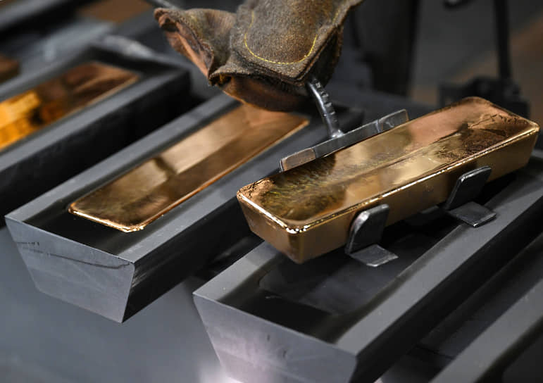 Рекордный рост золота на фоне ожиданий от Федеральной резервной системы США-0