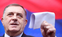 Республика Сербская демонстрирует решительность respublika serbskaya demonstriruet reshitelnost-ul-rks-ru-174178919100-0