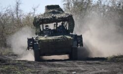 Ростех внедряет инновационные решения защиты для БМП-3 и БМД-4М rosteh vnedryaet innovaczionnye resheniya zashhity dlya bmp3 i bmd4m-ul-rks-ru-174193499800-0