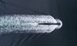 Спасатели Хургады продолжают эвакуацию туристов с батискафа Синдбад OverheadViewOfANatoSubmarineAtSeaSailingAbove