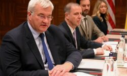 spory vokrug nato obostryayutsya sibiga otvergaet pozicziyu ssha i trebuet zashhity chernogo morya-ul-rks-ru-174220672400-0