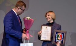 Стипендиаты главы Первоуральска получили значительную поддержку для развития талантов stipendiaty glavy pervouralska poluchili znachitelnuyu podderzhku dlya razvitiya talantov-ul-rks-ru-174091209700-0