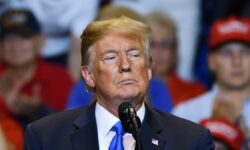 Сын Дональда Трампа Бэррон сосредоточен на учебе syn donalda trampa berron sosredotochen na uchebe-ul-rks-ru-174118081300-0