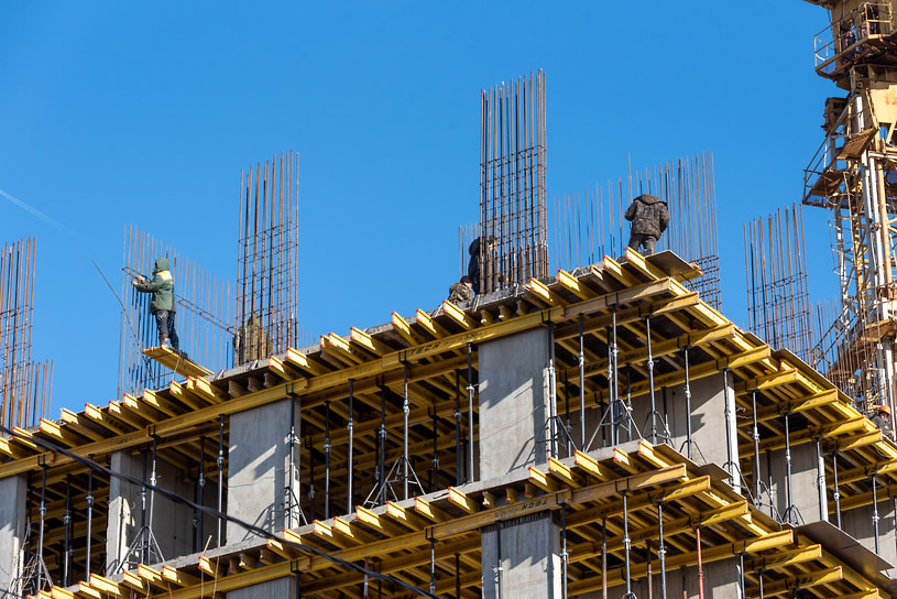 Успехи и вызовы строительного бизнеса России через призму Контур.Фокус и опыт Эталон-0