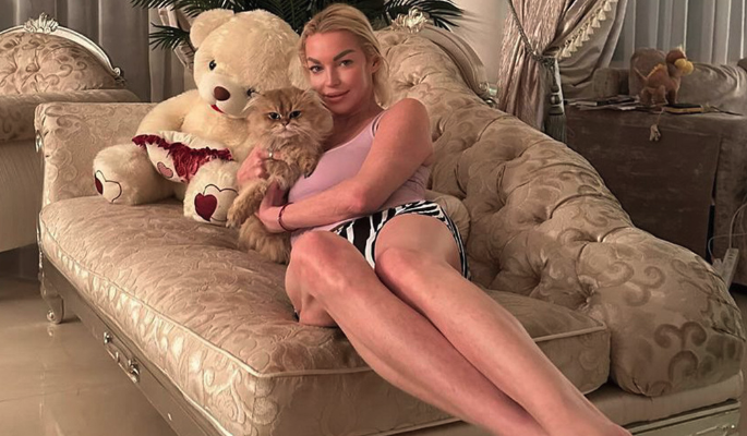 Волочкова объяснила причину отказа дочери от ее фамилии