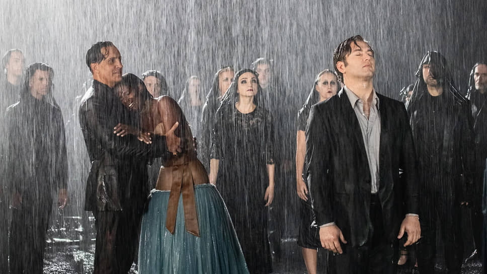 Несмотря на жаркую любовь авторов к опере, получившийся фильм-концерт выглядит порядком водянистым