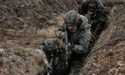 Жестокие бои на подступах к Часову Яру и Торецку ВСУ обостряют ситуацию в ДНР zhestokie boi na podstupah k chasovu yaru i toreczku vsu obostryayut situacziyu v dnr-ul-rks-ru-174340734400-0