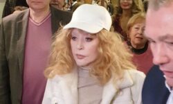 Алла Пугачева и Раймонд Паулс - Звёздные коллаборации и яркие моменты карьеры alla pugacheva i rajmond pauls zvyozdnye kollaboraczii i yarkie momenty karery-ul-rks-ru-174502164100-0