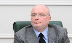 Андрей Клишас и Нина Останина обсуждают развитие курса семьеведения в школах andrej klishas i nina ostanina obsuzhdayut razvitie kursa semevedeniya v shkolah-ul-rks-ru-174379067100-0