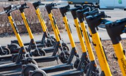 Антон Савенко рассказал о будущем Владивостока и каршеринге с электросамокатами anton savenko rasskazal o budushhem vladivostoka i karsheringe s elektrosamokatami-ul-rks-ru-174559059500-0