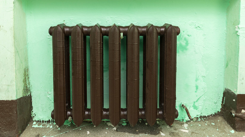 Специалист Бондарь: старые батареи в некоторых случаях обязана заменить УК