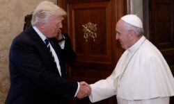 Дональд Трамп почтил память папы Франциска - поддержка из США и Ватикана donald tramp pochtil pamyat papy francziska podderzhka iz ssha i vatikana-ul-rks-ru-174523918600-0