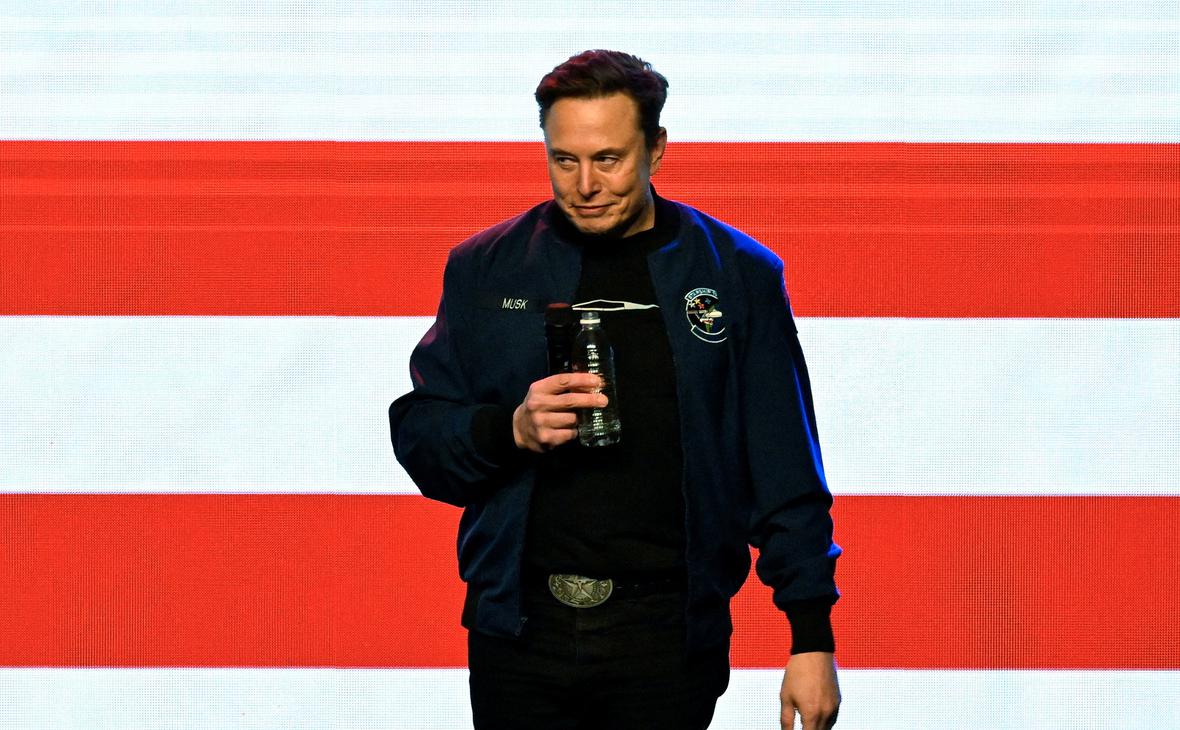 Илон Маск (Vincent Alban / Reuters)