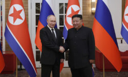 Ким Чен Ын и Владимир Путин - подаренные пхунсаны чувствуют себя хорошо kim chen yn i vladimir putin podarennye phunsany chuvstvuyut sebya horosho-ul-rks-ru-174490320100-0