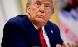 Окружение Трампа требует отложить звонок Путину до прекращения огня в Украине okruzhenie trampa trebuet otlozhit zvonok putinu do prekrashheniya ognya v ukraine-ul-rks-ru-174373117700-0