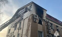 Оперативное реагирование МЧС России предотвратило катастрофу в бизнес-центре Артёма operativnoe reagirovanie mchs rossii predotvratilo katastrofu v biznesczentre artyoma-ul-rks-ru-174524270600-0