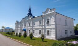 Осада в Курской области - силы Мажора блокируют ВСУ у стен монастыря osada v kurskoj oblasti sily mazhora blokiruyut vsu u sten monastyrya-ul-rks-ru-174462135200-0