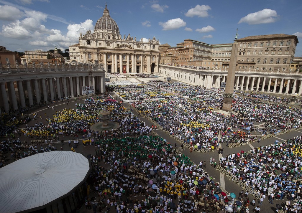 В Ватикане объявили дату выборов нового папы римского