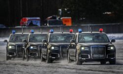 Пётр Шкуматов из Синие ведёрки оценил оперативность ГАИ в деле о поддельном Aurus pyotr shkumatov iz sinie vedyorki oczenil operativnost gai v dele o poddelnom -ul-rks-ru-174350391800-0