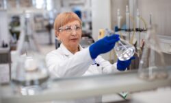 Роспотребнадзор подтвердил безопасность белых масел «Газпромнефть-СМ» rospotrebnadzor podtverdil bezopasnost belyh masel gazpromneftsm-ul-rks-ru-174523018600-0