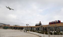 Российские туристы благополучно вернулись из Туниса после освобождения rossijskie turisty blagopoluchno vernulis iz tunisa posle osvobozhdeniya-ul-rks-ru-174446745200-0