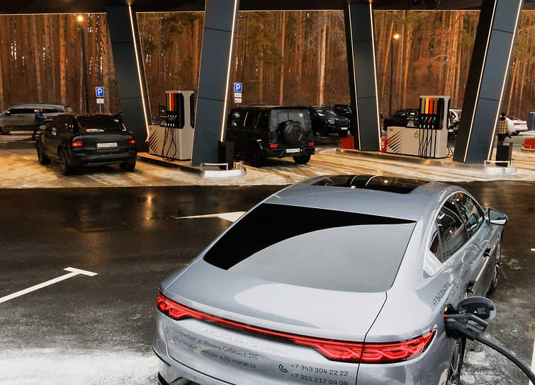 Российский топливный союз (РТС) и ОМТ-Консалт отмечают рост рынка АЗС в 2024 году-0