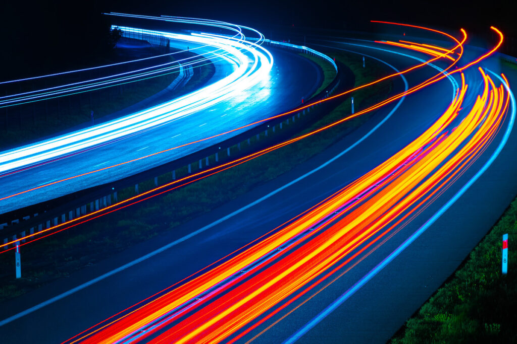 Скорость света