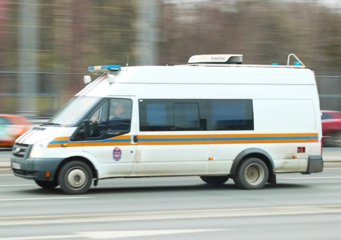 spasateli kuzbassa pomogli krepko usnuvshemu zhitelyu-ul-rks-ru-174550974100-0