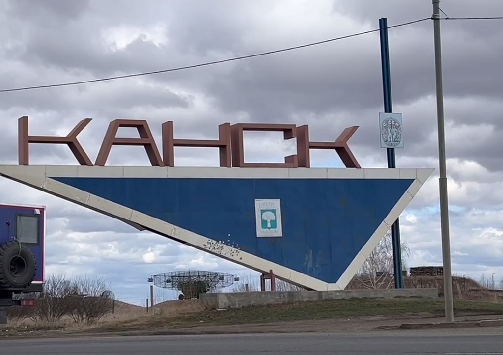 Истязал почти семь лет: за что отец зарубленных в Канске детей пытал сына