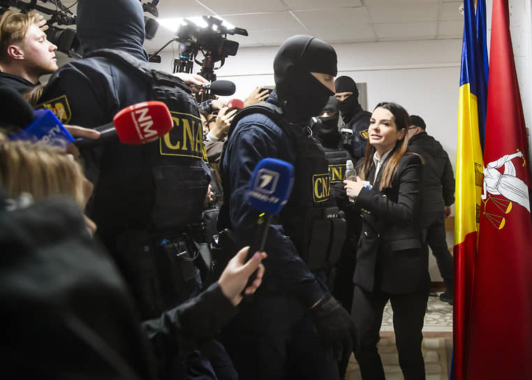 Суд в Кишиневе временно прервал слушание по делу Евгении Гуцул из Гагаузии-0