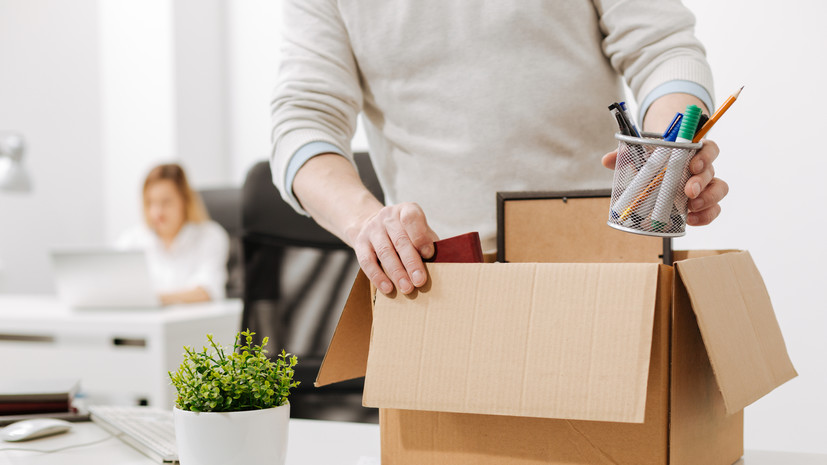 Более 40% москвичей сталкивались с «тихим сокращением»