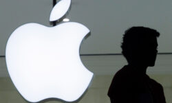 Тим Кук и Apple в эпицентре торговых инициатив Дональда Трампа tim kuk i v epiczentre torgovyh inicziativ donalda trampa-ul-rks-ru-174365738000-0