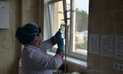 Уральца с укусом гадюки вылечили свердловские врачи ЦГКБ №24 uralcza s ukusom gadyuki vylechili sverdlovskie vrachi czgkb 24-ul-rks-ru-174600075000-0