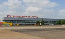 veterany svo trebuyut pereimenovat aeroport volgograda v stalingrad-ul-rks-ru-174596278500-0