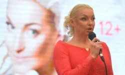 Анастасия Волочкова восхитила фанатов роскошным образом в белье от Анны Семенович anastasiya volochkova voshitila fanatov roskoshnym obrazom v bele ot anny semenovich-ul-rks-ru-174871483900-0