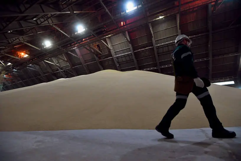 Европарламент одобрил инициативу Еврокомиссии о пошлинах на удобрения из России и Белоруссии-0