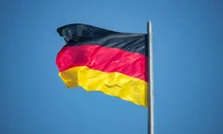 germaniya i es ishhut vyhod iz konflikta mezhdu rossiej i ukrainoj-ul-rks-ru-174868022500-0