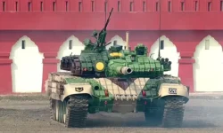 Индия против дронов — как БМП-2 Sarath и T-72M1 Ajeya получают защиту indiya protiv dronov kak bmp2 i 721 poluchayut zashhitu-ul-rks-ru-174778094600-0