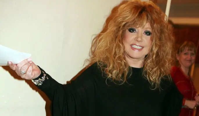 Убрала подруга: вскрылись детали пропажи портрета Пугачевой из БКЗ "Октябрьский"