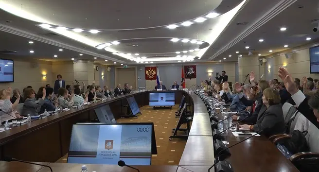 Проблемы статуса предпенсионера в Москве обсуждали 22 мая | Источник: КПРФ Москва / rutube.ru