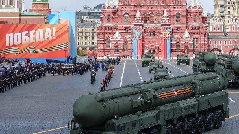 «Террорист международного масштаба»: в Москве отреагировали на угрозы Зеленского гостям парада Победы на Красной площади