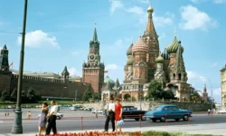 Анатолий Оксенюк о том, как Сталин и Барановский сохранили храм Василия Блаженного anatolij oksenyuk o tom kak stalin i baranovskij sohranili hram vasiliya blazhennogo-ul-rks-ru-0