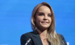 Дина Аверина получает поддержку от Международной федерации гимнастики dina averina poluchaet podderzhku ot mezhdunarodnoj federaczii gimnastiki-ul-rks-ru-174879468200-0