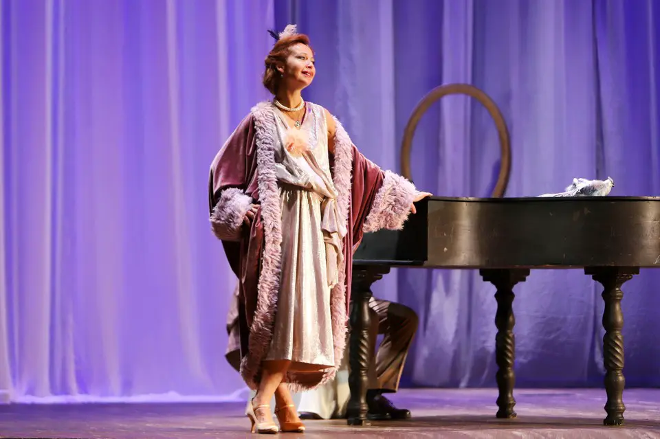 Елена Захарова поделилась секретами красоты в 50 лет: «Я не сделала ни одного укола в лицо». Фото: Пресс-служба Забайкальского международного кинофестиваля