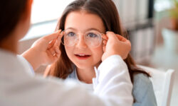 geny LCA5 i RIMS2 vliyayut na miopiyu u detej blagodarya Sincze Mao i ortolinzam-ul-rks-ru-0