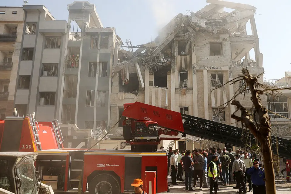 Израильские ВВС нанесли удары по ключевым объектам