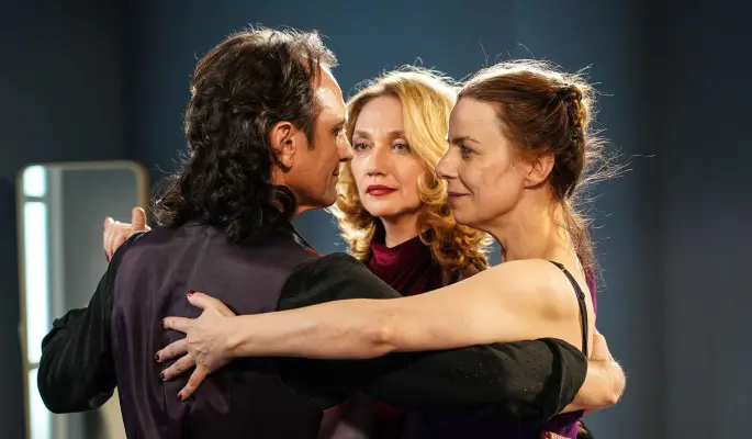 Встречаюсь с женатым. Что делать?